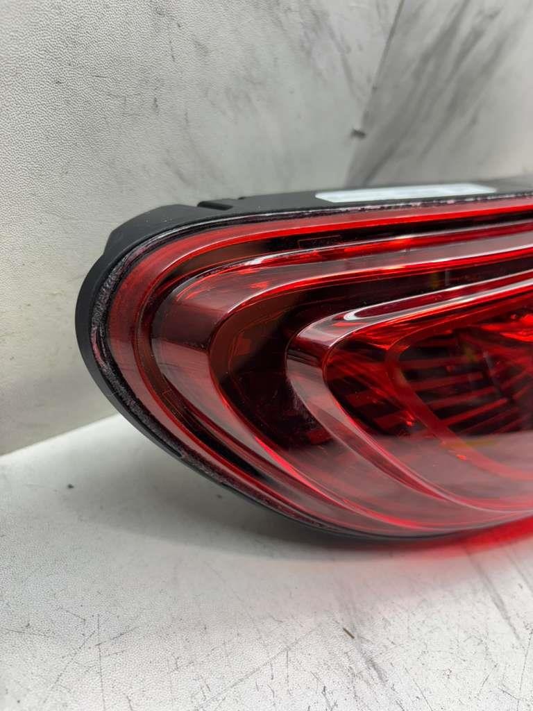 2017 2023 ASTON MARTIN DB11 TAIL LIGHT OEM LH LEFT DRIVER SIDE LED HY53-13405-BD