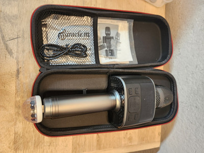 Doors Miracle M100 Handy Mic Dynamic 40-16kHz 10W BT5.0 2600mAh Usb 6H Mute 480g