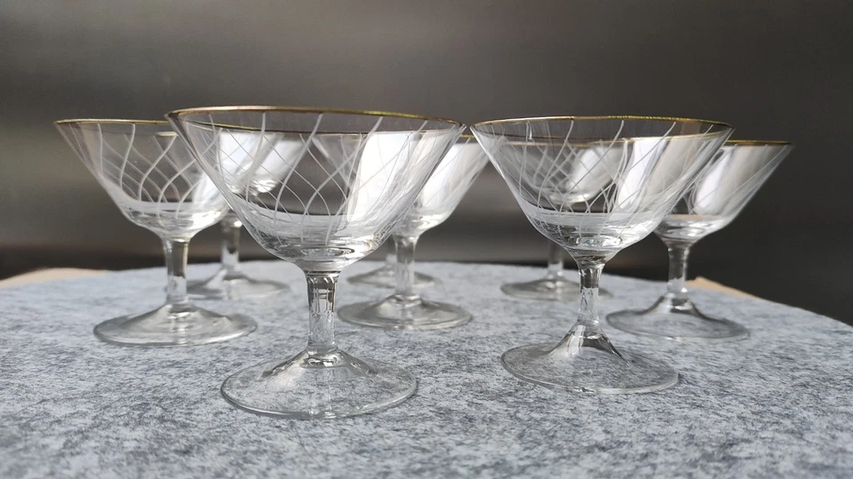 WIE NEU 8xLikörschalen Likörgläser Eierlikörschalen H. 8 cm D. 8,5 cm 50er/60er - Bild 2 von 4