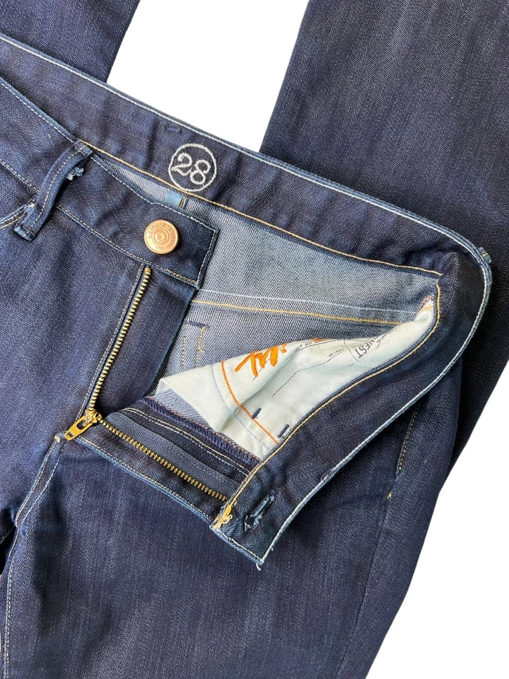 Jeans feminino Earnest costurado Emily com zíper lavagem escura tamanho 28x28 EUA - Imagem 2 de 4