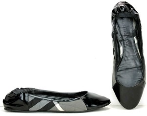 burberry womens flats