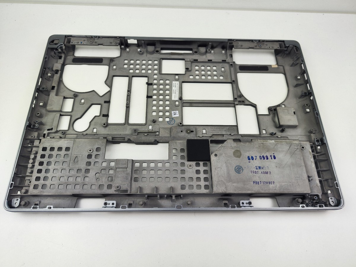 Dell Precision 7710 7720 Bottom Case Cover 04M07T