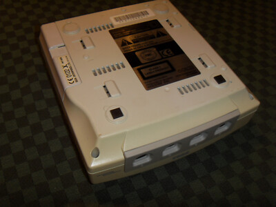 Console Sega Dreamcast + Manette + Câble Vidéo – Prévoir Nettoyage