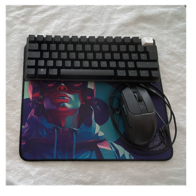 ROCCAT Kain 120 AIMO Gaming USB Tastatur QWERTZ Maus Set Schwarz Beleuchtet