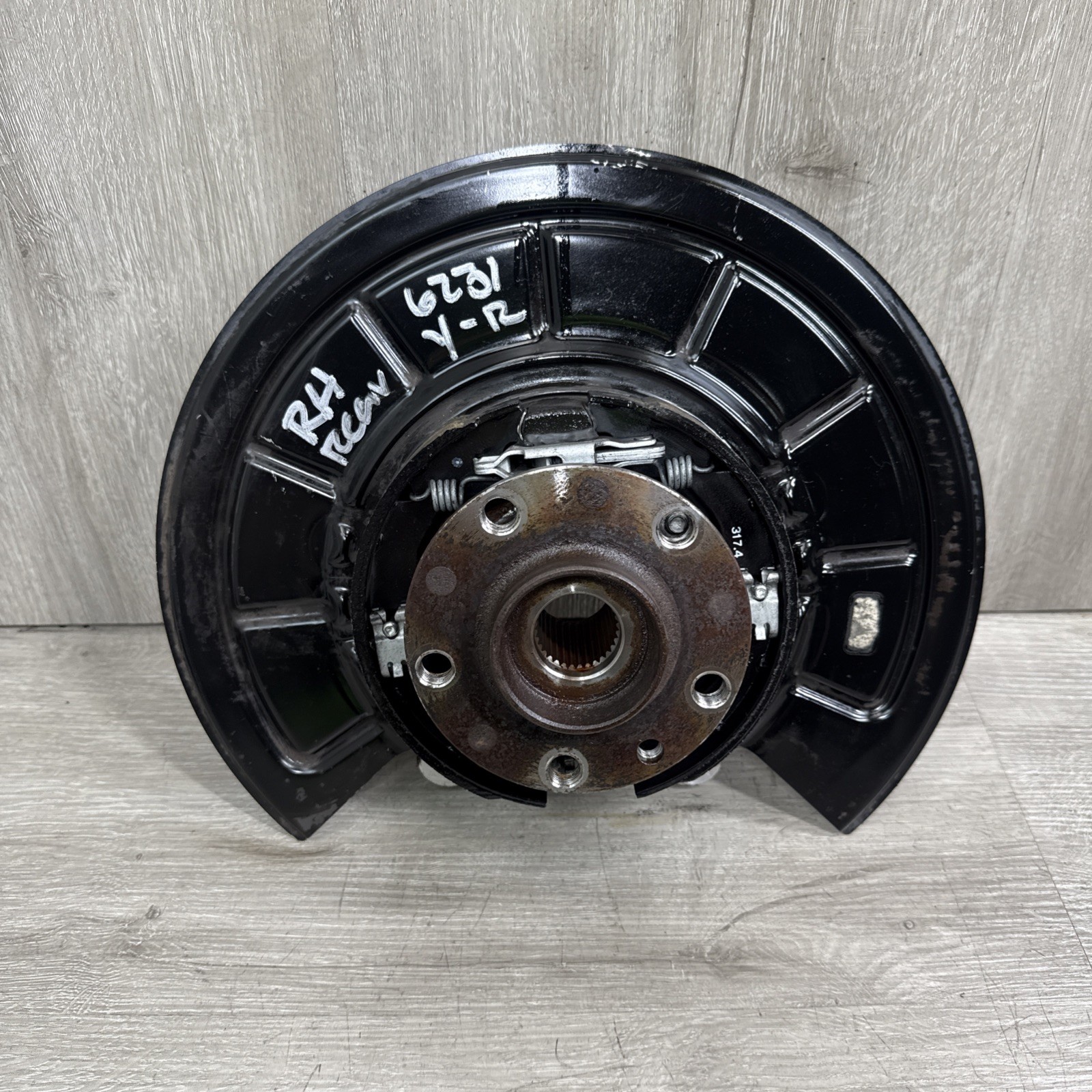 ✅ 2014-17 Maserati Quattroporte Rear Right Side Spindle Knuckle Hub Bearing OEM