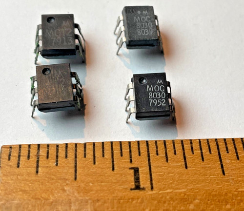 Vintage lot MOTOROLA MCT2 Optocoupler MOC8030 Darlington Optocoupler (qty 4)