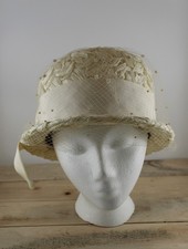 Vintage 1960's Ivory straw hat with netting