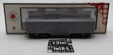 Stewart 8005 HO Undecorated F3B Phase I Unpowered Diesel Locomotive LN/Box