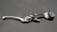 GENUINE KAWASAKI ZX6R G 1998 -99 FRONT BRAKE MASTER CYLINDER AND LEVER