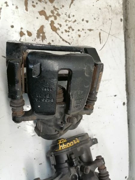 Juego de 4 pinzas de freno TRW para 08-12 AUDI S5 957639 Foto 4 de 4