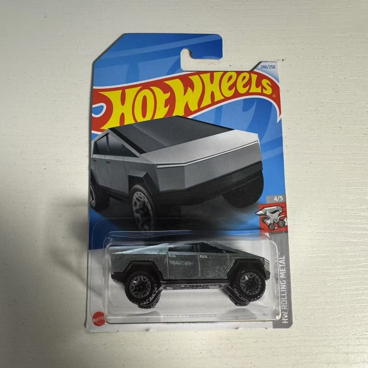 HOT WHEELS TESLA CYBERTRUCK Mainline 2024 Case Q Series Hw Rolling