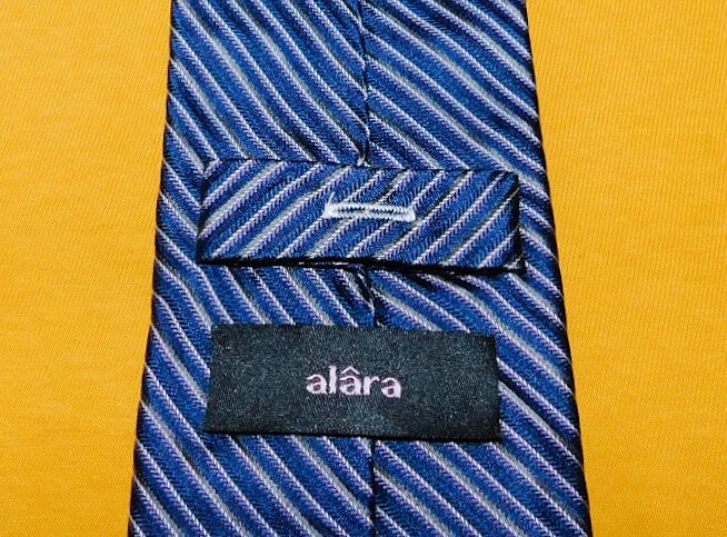 CORBATA A RAYAS MULTICOLOR SIETE PLIEGUES ALARA PARA HOMBRE - CORBATAS - ROPA PARA EL CUELLO - CORBATAS DE DISEÑADOR Foto 3 de 4