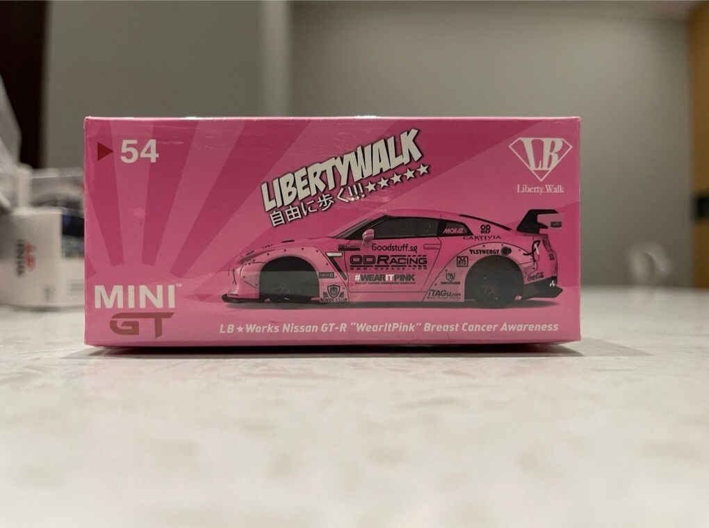 Mini GT #54 LB Works Nissan GT-R R35 WearItPink Breast