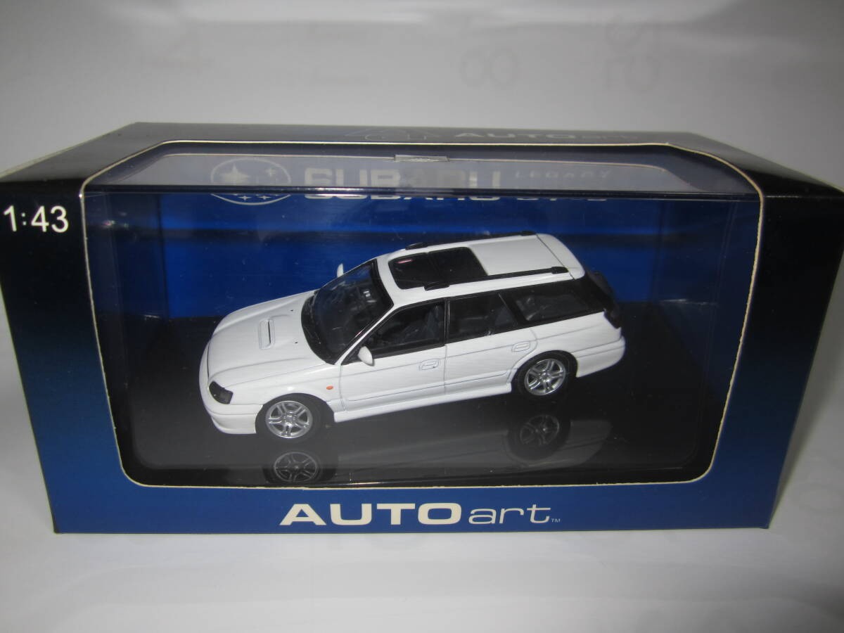 AUTOart Subaru Legacy GTB 1999 White 58622