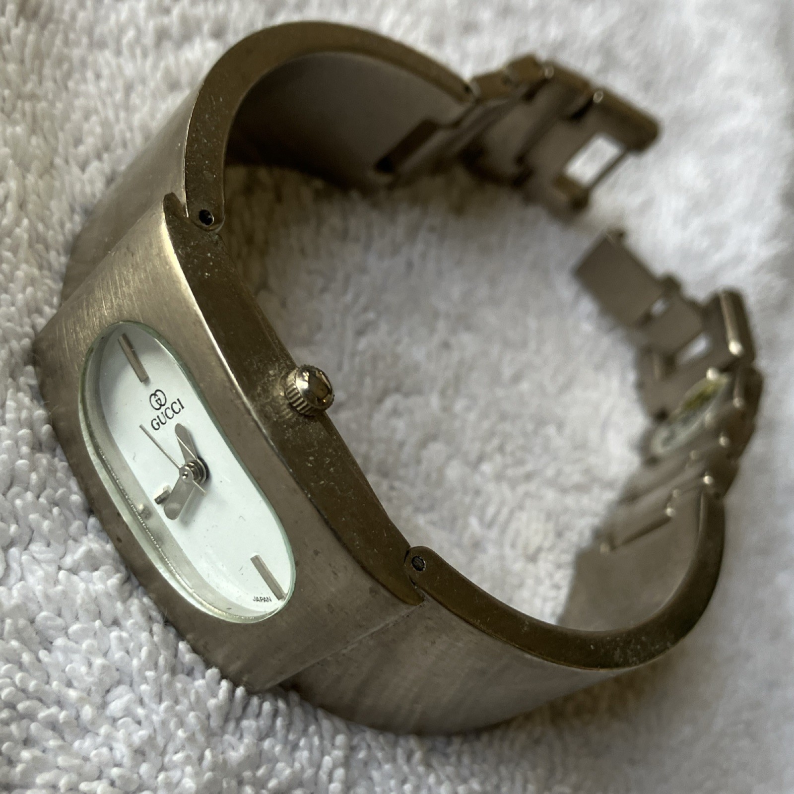 Gucci Quartz Rectangular Wristwatch Silver Tone B… - image 4