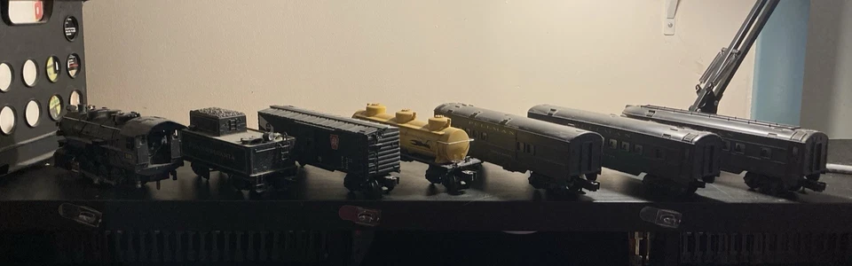 Big Lot Of Lionel O-Gauge Trains, Tracks And Props (Untested) - Image 3 of 4