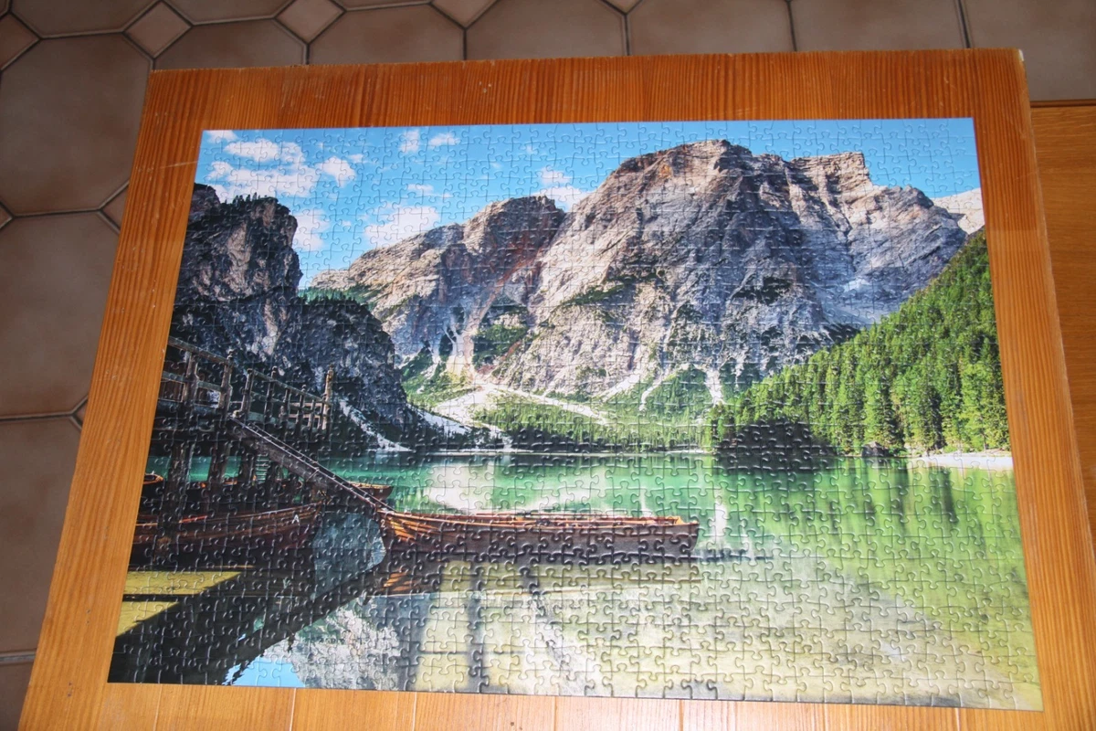 Lot - A puzzle marked Ravensburger Disney