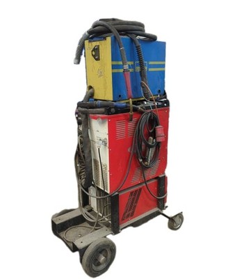 Schweißgerät Mit Kühler Transpuls Synergic VPS 330