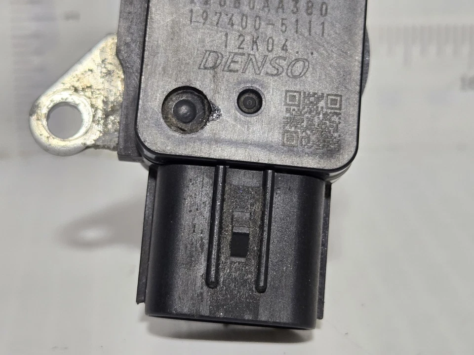 Sensor de flujo de aire masivo Subaru Impreza 2008-2017 medidor MAF 22680AA380 OEM Foto 4 de 4