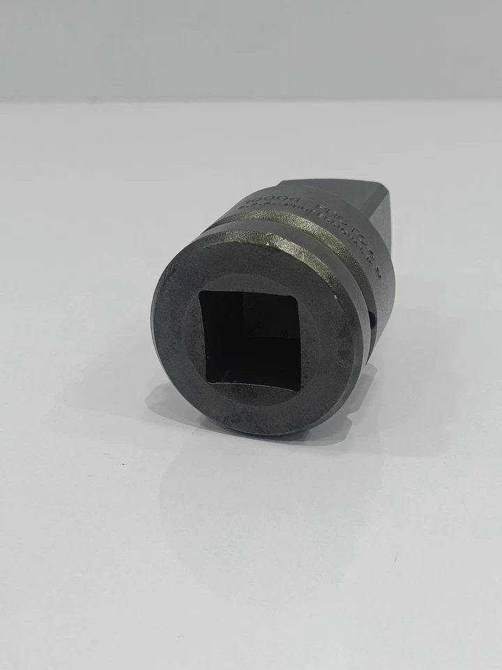 PROTO Impact Socket Drive Adapter 1" Femmina x 1-1/2" Maschio J10004 NERO - Immagine 3 di 4