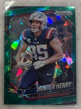 2025 Panini Prizm- HUNTER HENRY - #33 - Green Cracked Ice | New England Patriots