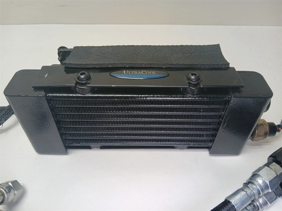 Enfriador de aceite Harley-Davidson M8 Touring Ultracool Smt8-3 Naked Foto 3 de 4