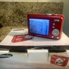 Samsung BL103 10.2MP Digital Camera Red Tested Takes 2 AA Batteries