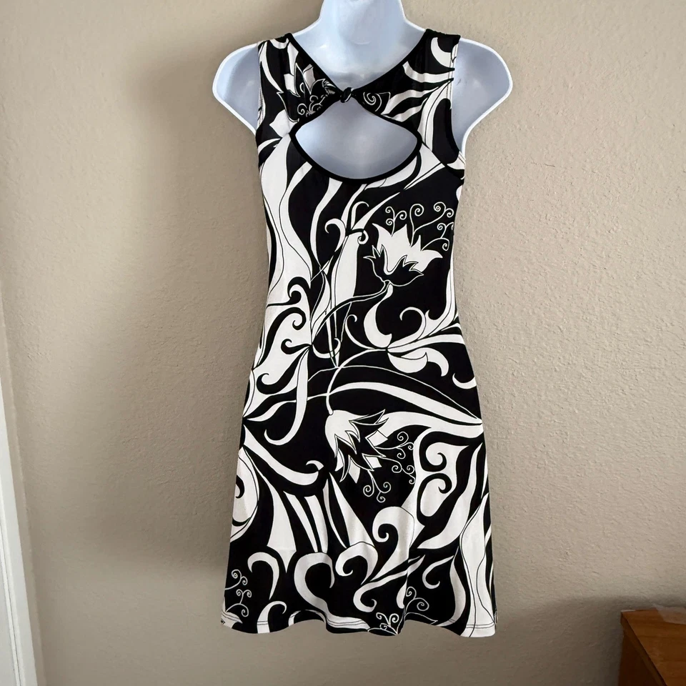 Mini Vestido Vintage Y2K Mediano Negro Blanco Remolino Retro Cerradura Hada Capricho Foto 2 de 4