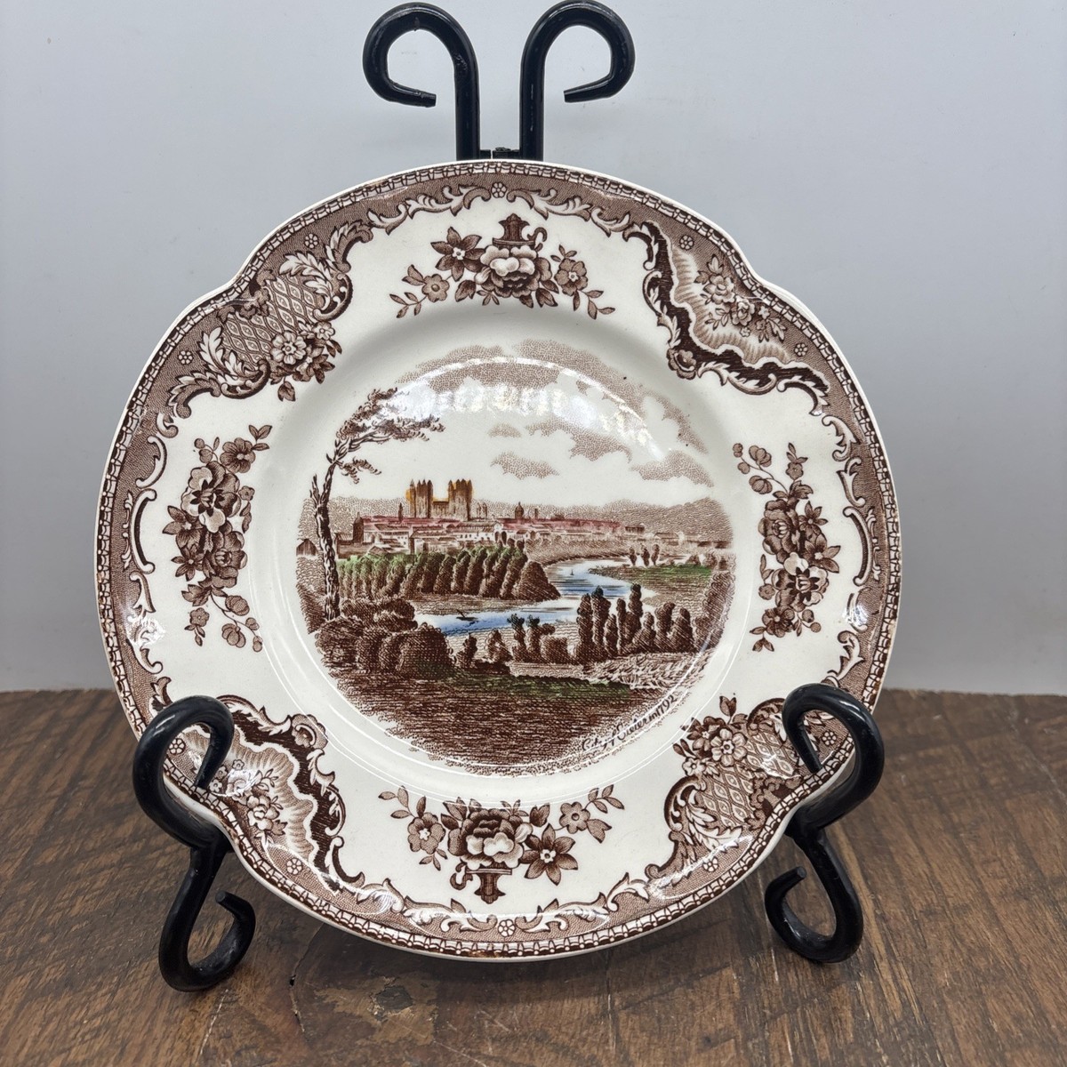 Johnson Brothers England Old Britain Cast Brown 7 Inch Dessert