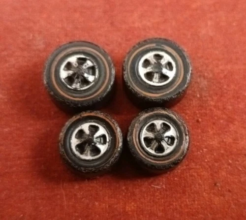 60's Hot Wheels Redline Set 4 Original Medium/Large Bearing USA Wheels Untouched