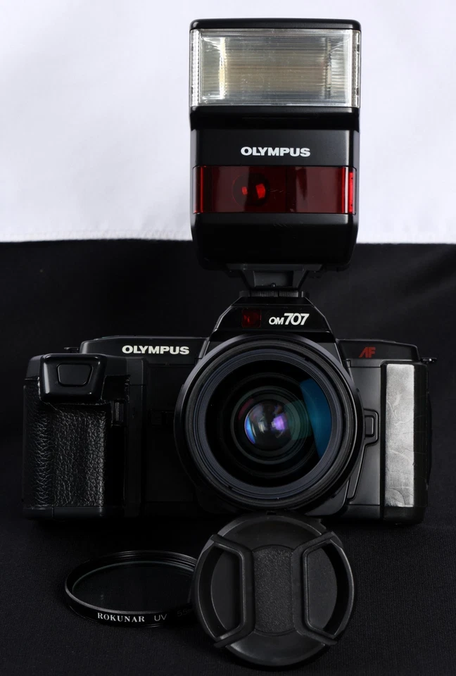 Olympus OM707 AF SLR + Battery Grip, AF 28-85mm f/3.5-4.5 Lens & F280 Flash Kit - Image 4 of 4