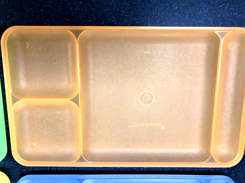 Set of 4 TUPPERWARE DIVIDED TRAYS LUNCH TV STACKABLE GREEN/ORANGE/YELLOW/BLUE - Picture 4 of 8