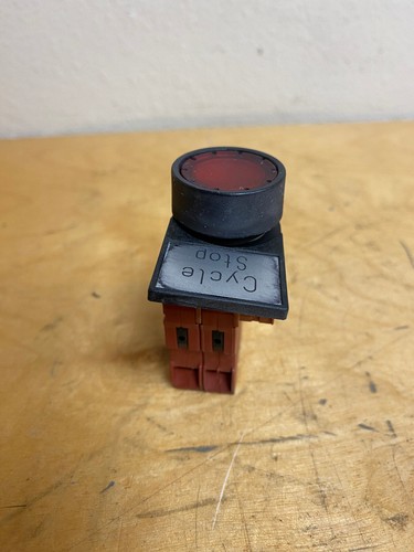 Siemens 3SB 14 00-0C Illuminated Red PushButton - Picture 5 of 6