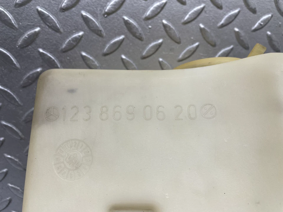 ⚙47361⚙ Tanque depósito líquido lavadora Mercedes-Benz W123 280E 1238690620 Foto 2 de 4