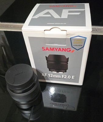 Samyang AF 12mm f/2,0 Weitwinkel für Sony E