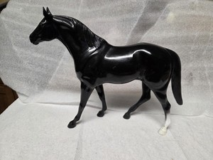 Rare Hartland 9" Horse. Black Thoroughbred With Left Hind Sock