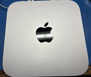 Mac M2 mini 16GB 256GB 短期間出品 Mac M2 mini 16GB 256GB 短期間