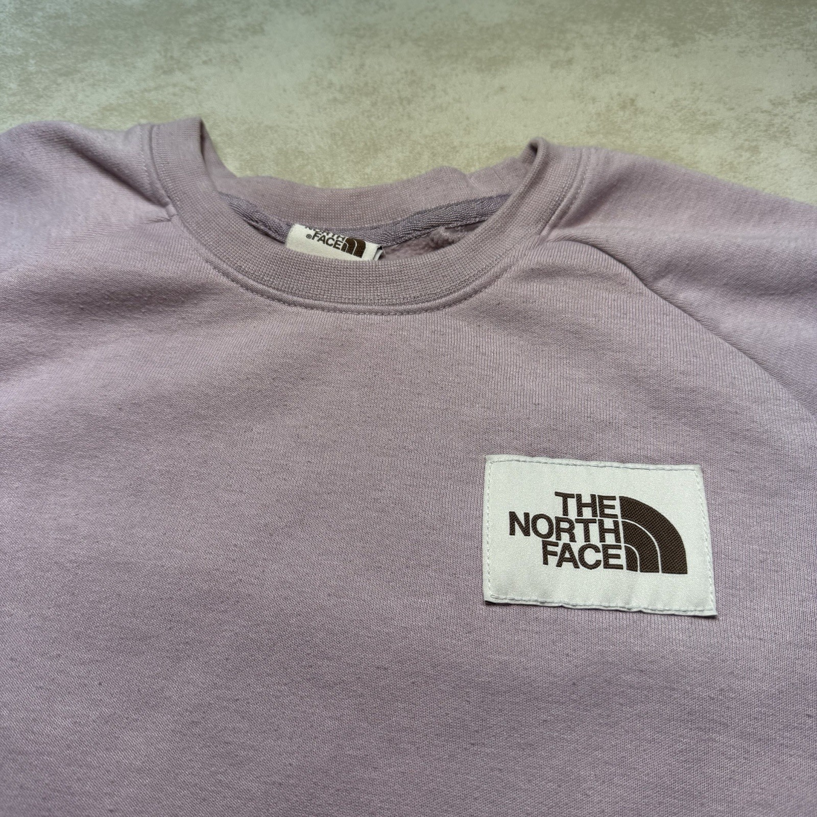 The North Face Womens Medium Logo Patch Crewneck Sweatshirt Pink Purple thumbnail 5