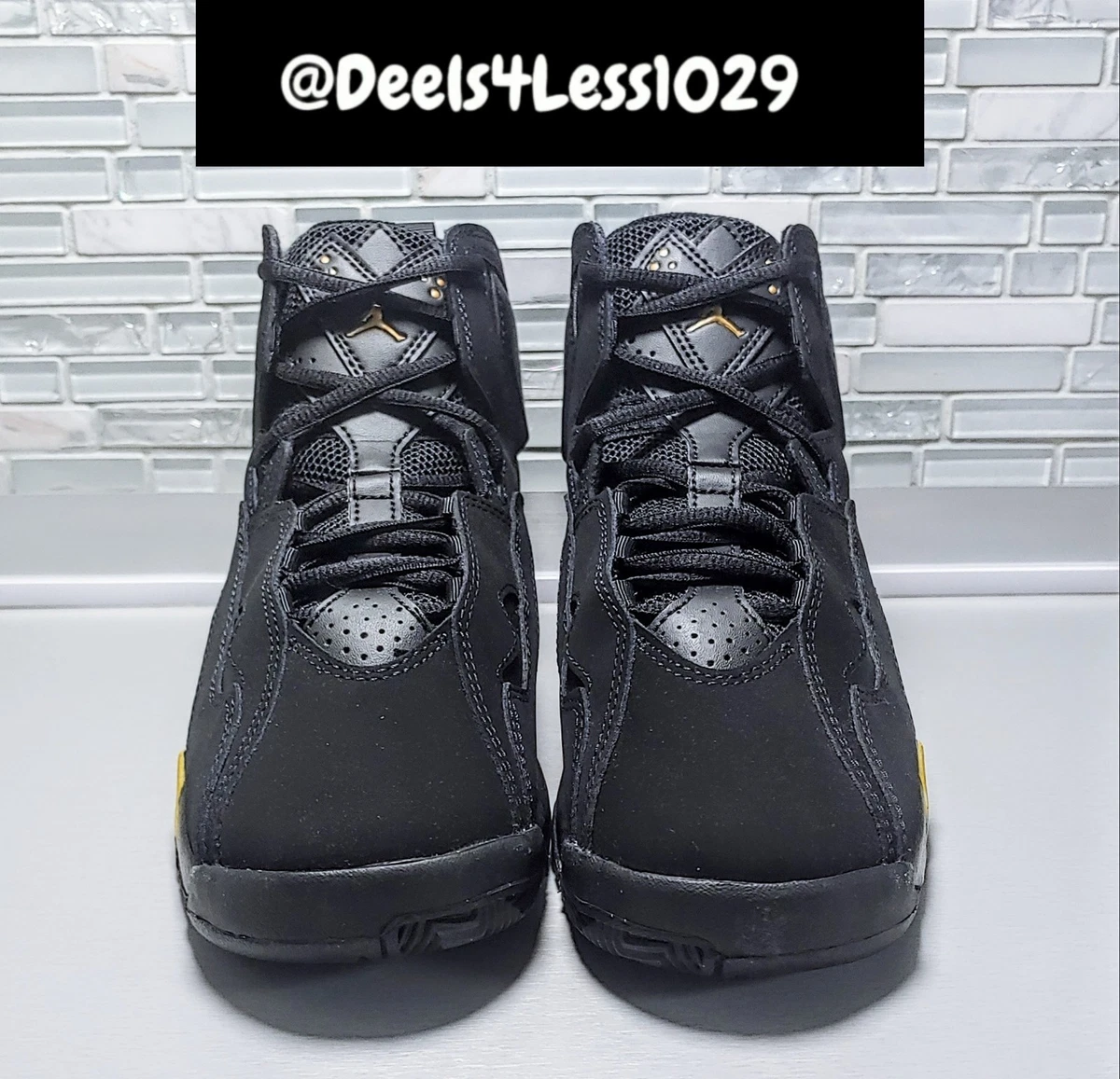 Preços baixos em Jordan True Flight Black Metallic Gold | eBay