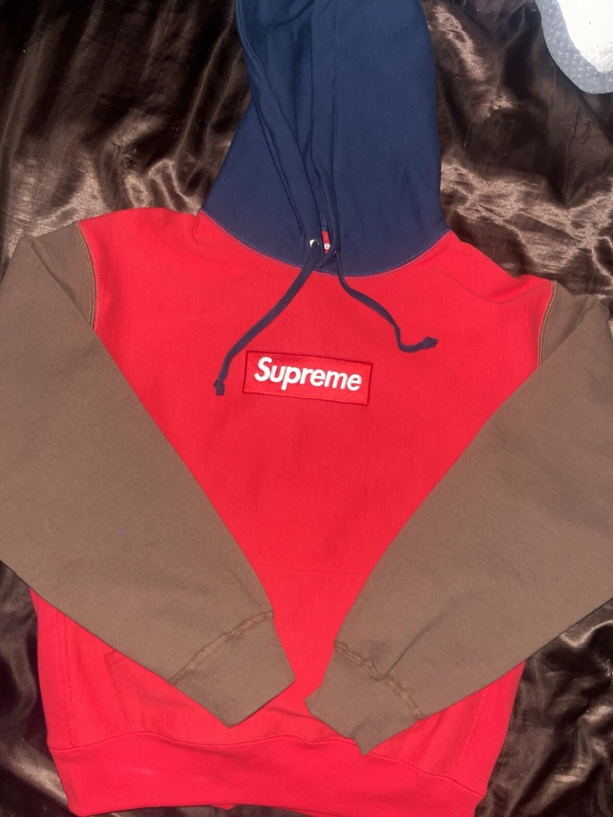 SWEATSHIRT À CAPUCHE SUPREME FW24 LOGO BOX