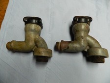 2 DDR Wasserhähne PLASTIK für REGENFASS oder als Deko Vintage Antik