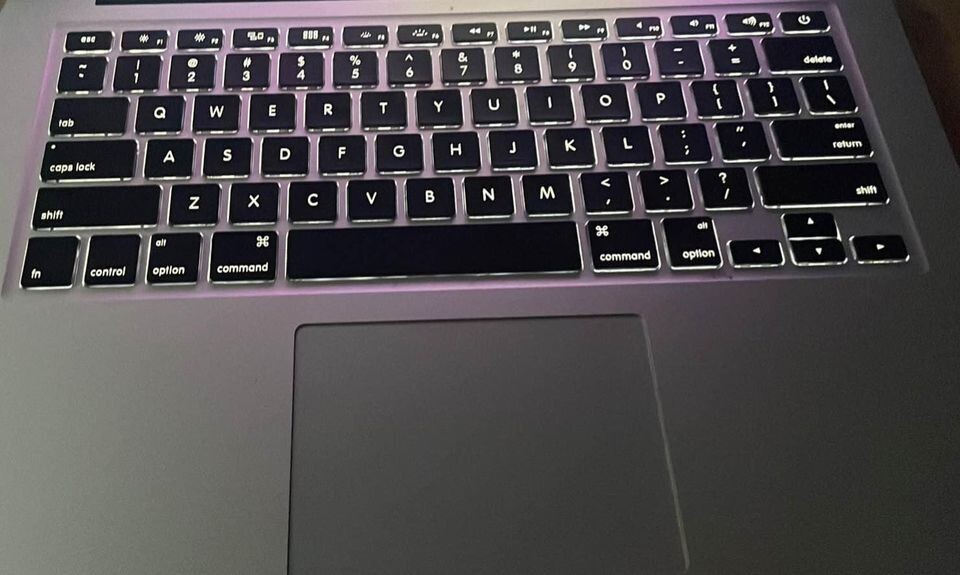 Apple MacBook Air 13.3 inch Laptop - MJVE2LL/A (2015, Silver