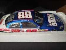 Earnhardt Jr 88 Ntl Guard Salute Troops 2008 SS 1:24 Liquid Color Ltd Of 1888