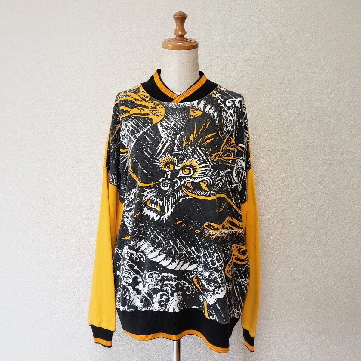 Sweater dragon sale