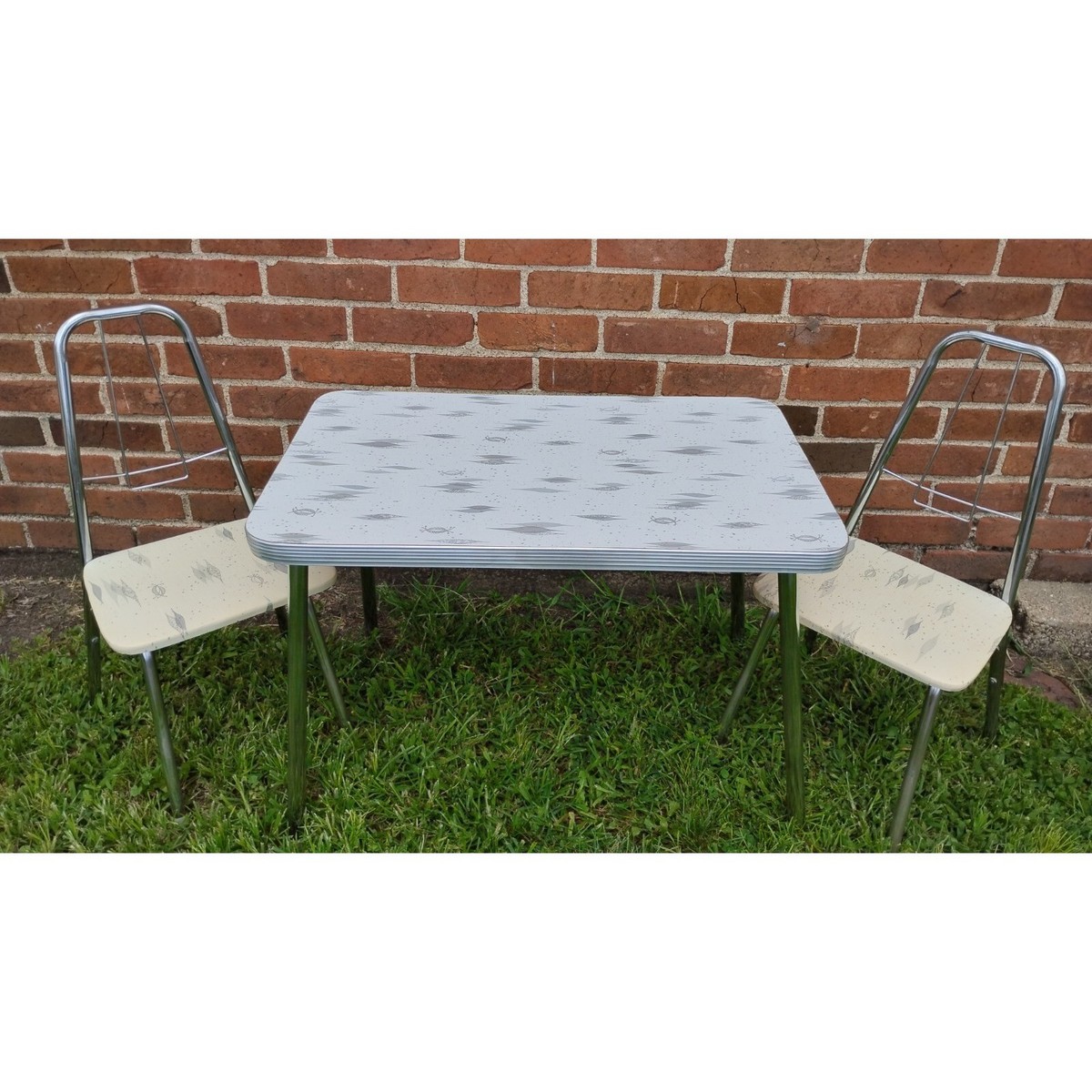 1960s Child's Chrome & Formica Dinette Set Table/Chairs 19x30