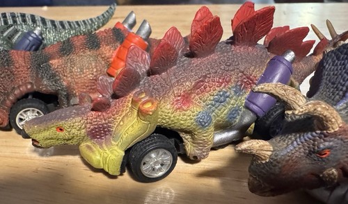 DINOBROS Dinosaur Toy Pull Back Cars,5 Pack Dino Toys for 3 Year Old Boys Girls - Picture 3 of 11