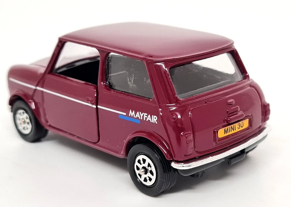 Corgi 1/36 Mini Mayfair Classic Mini Burgundy Diecast Scale Model Car - Image 3 of 4