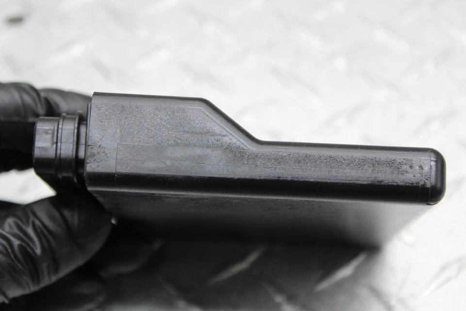 2006 YAMAHA YZF R1 ECU COMPUTER CONTROLLER ECM CDI 5VY-8591A-B0-00 HAS VIDEO - Image 2 of 4