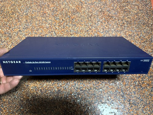 Netgear Prosafe 16 Port10/100 Switch FS116 - No Power Cord