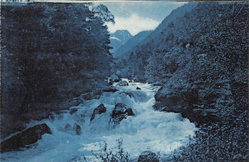 Valley D'Ossau - the Gave IN Amount Of Water-Hot To Gabas - 第 1/2 張圖片